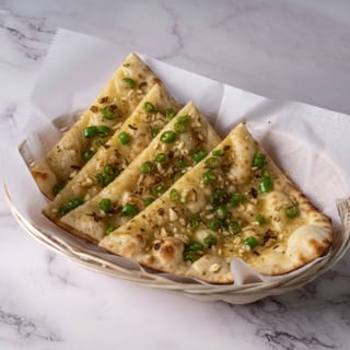 GARLIC CHILLI NAAN