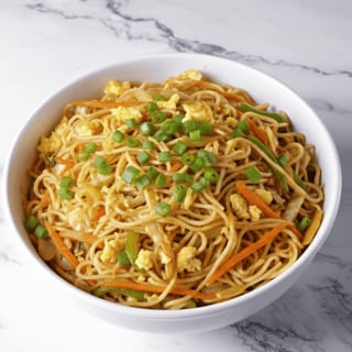 EGG HAKKA NOODLES